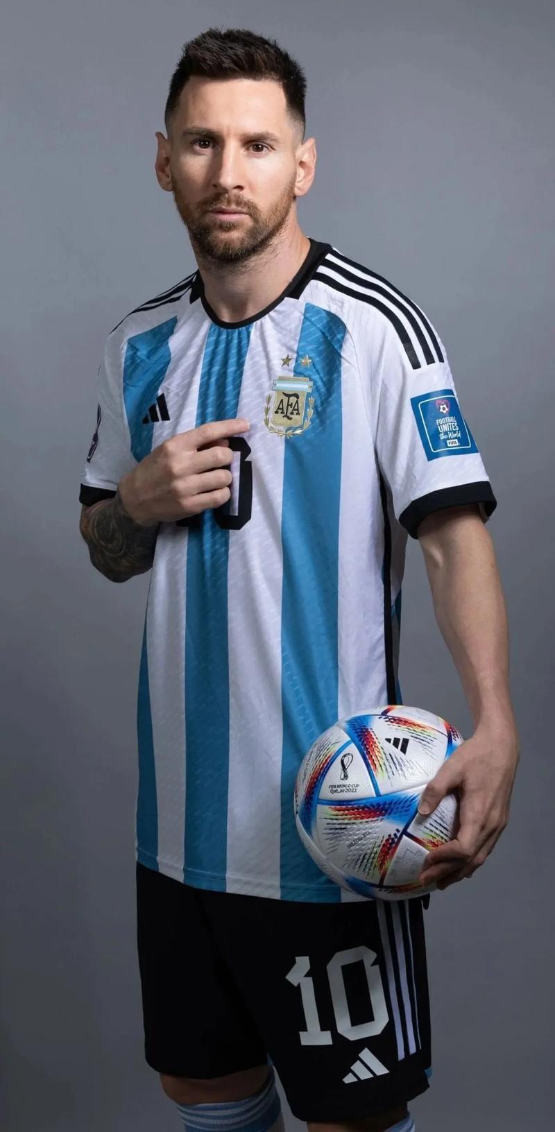 拒绝逆转，库里31+7，字母哥34+10，一战看清三个事实：梅尔顿真香，连拿5分包括一记三分球，首节战罢，双方打成31平