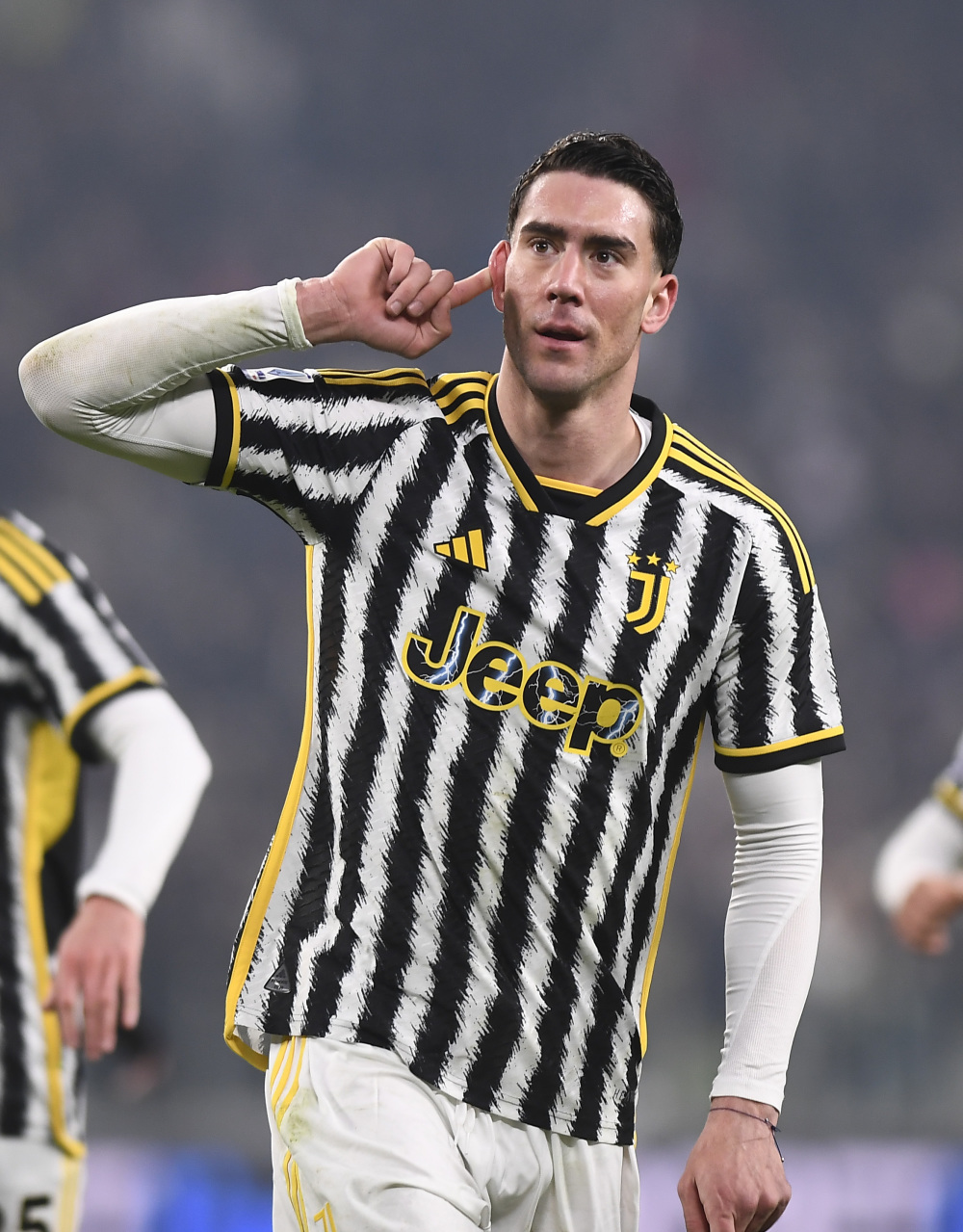 乒坛新星表现引发媒体关注