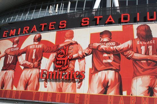 日媒评选2025年最火游戏与玩具 Switch 2拉布布登顶