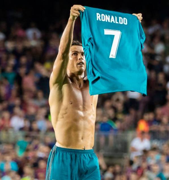 LPL国一上单风评爆炸！冠军教练怒喷369是混子，耽误JKL职业生涯