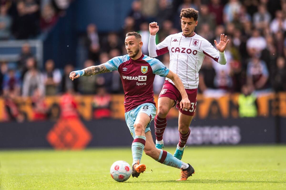 完成的11人制足球场